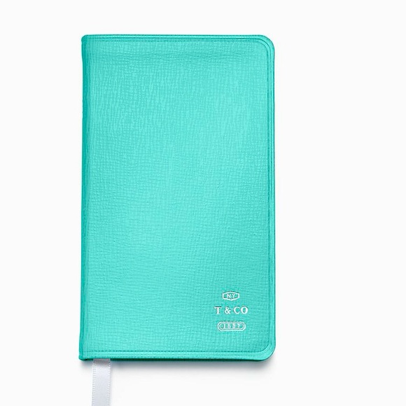 SALE! New in Box! 2020 Leather Pocket Diary & Calendar in Tiffany Blue®, 3 x 5". - Picture 3 of 16